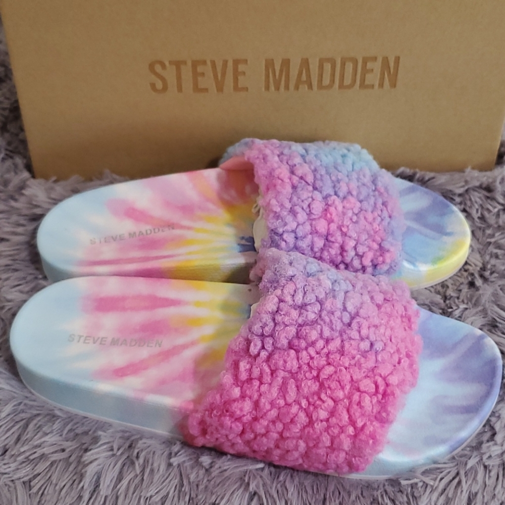 STEVE MADDEN SHEA SLIDES